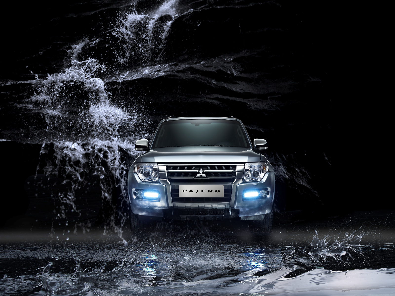 Mitsubishi Pajero Wallpapers Hd 1600x1200 Wallpaper Teahub Io