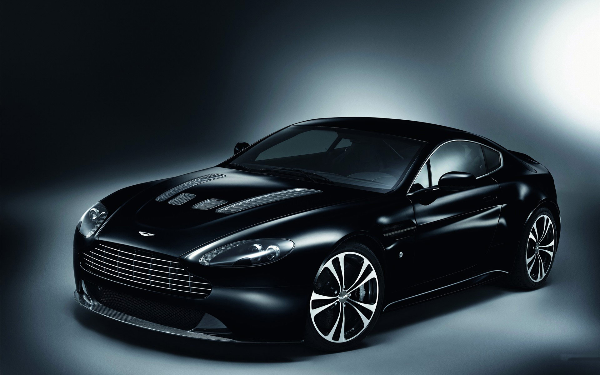 Aston Martin V12 Vantage Carbon 1920x1200 Wallpaper Teahub Io