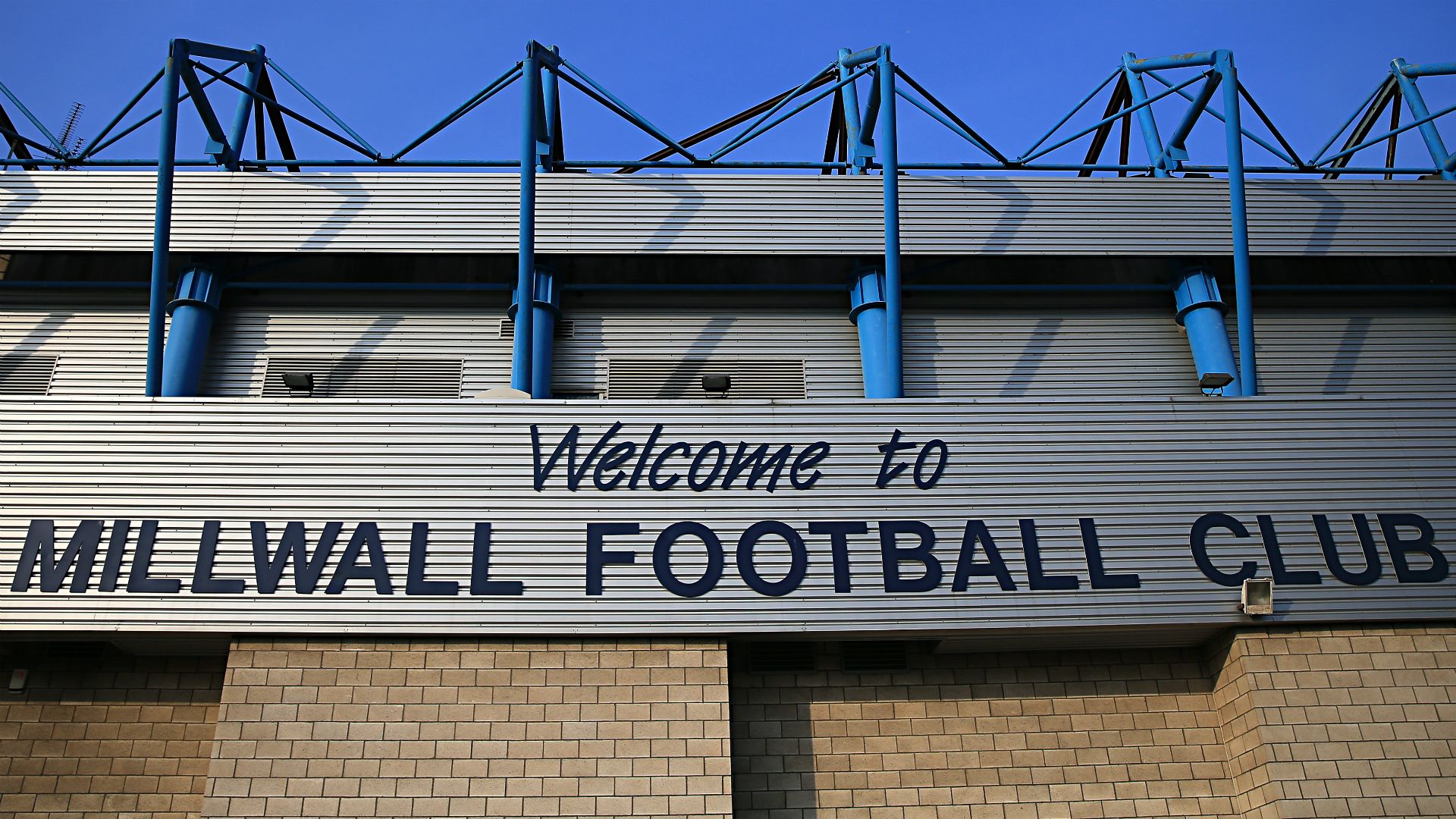Millwall Fined £10,000 Over Racist Chants In Everton - Millwall F.c. - HD Wallpaper 