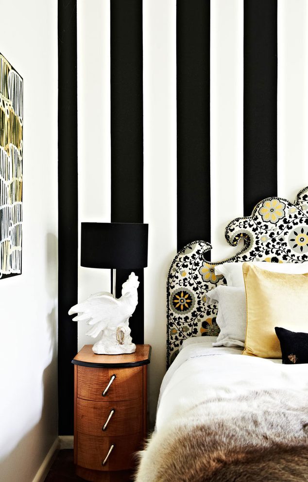 Fabulous Unusual Wallpaper In With Black And White - Bedroom - 634x990 ...