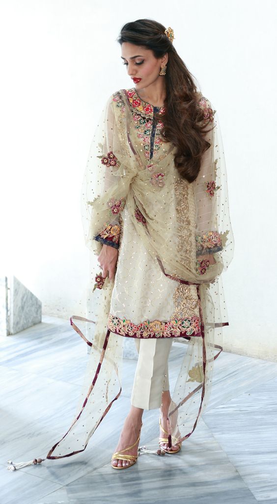 white punjabi suit for ladies