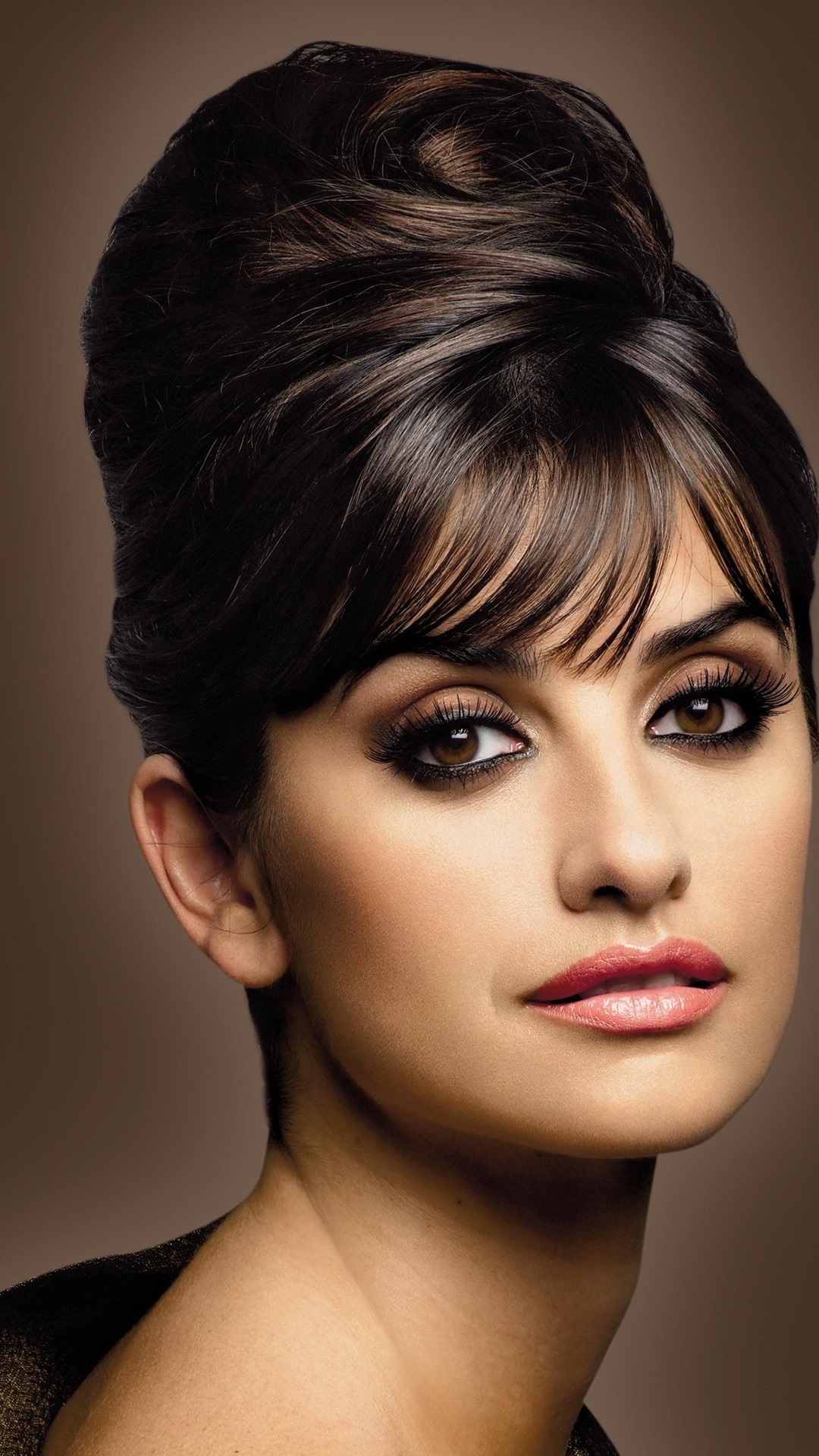 Iphone Wallpaper Penelope Cruz Audrey Hepburn Hair Up 1080x19 Wallpaper Teahub Io