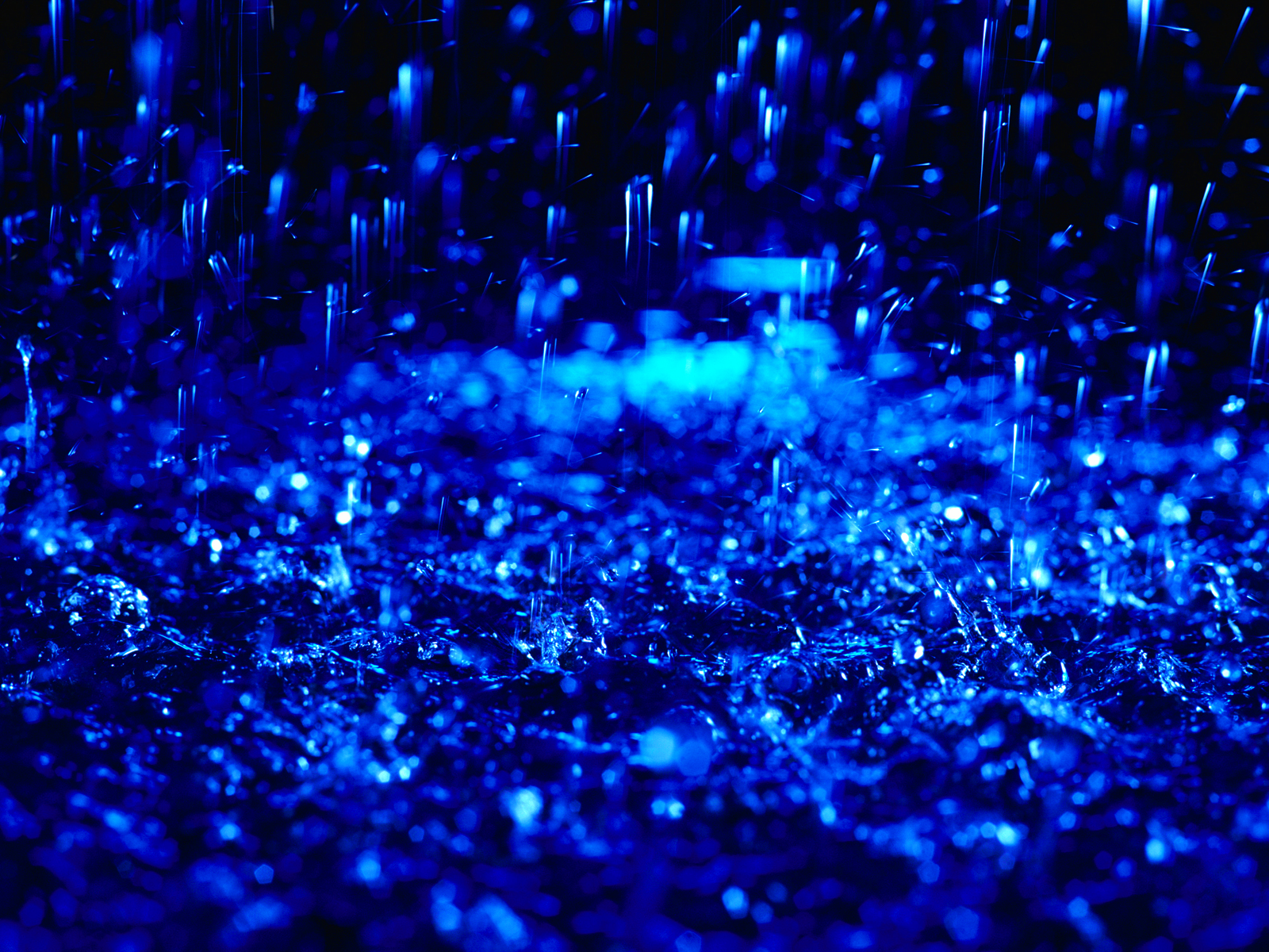 Blue Rain - 1600x1200 Wallpaper 