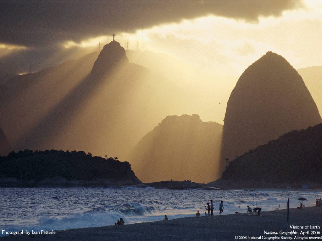 Rio De Janeiro Beach And Cristo Redentor Image Dope Places On Earth 1024x768 Wallpaper Teahub Io