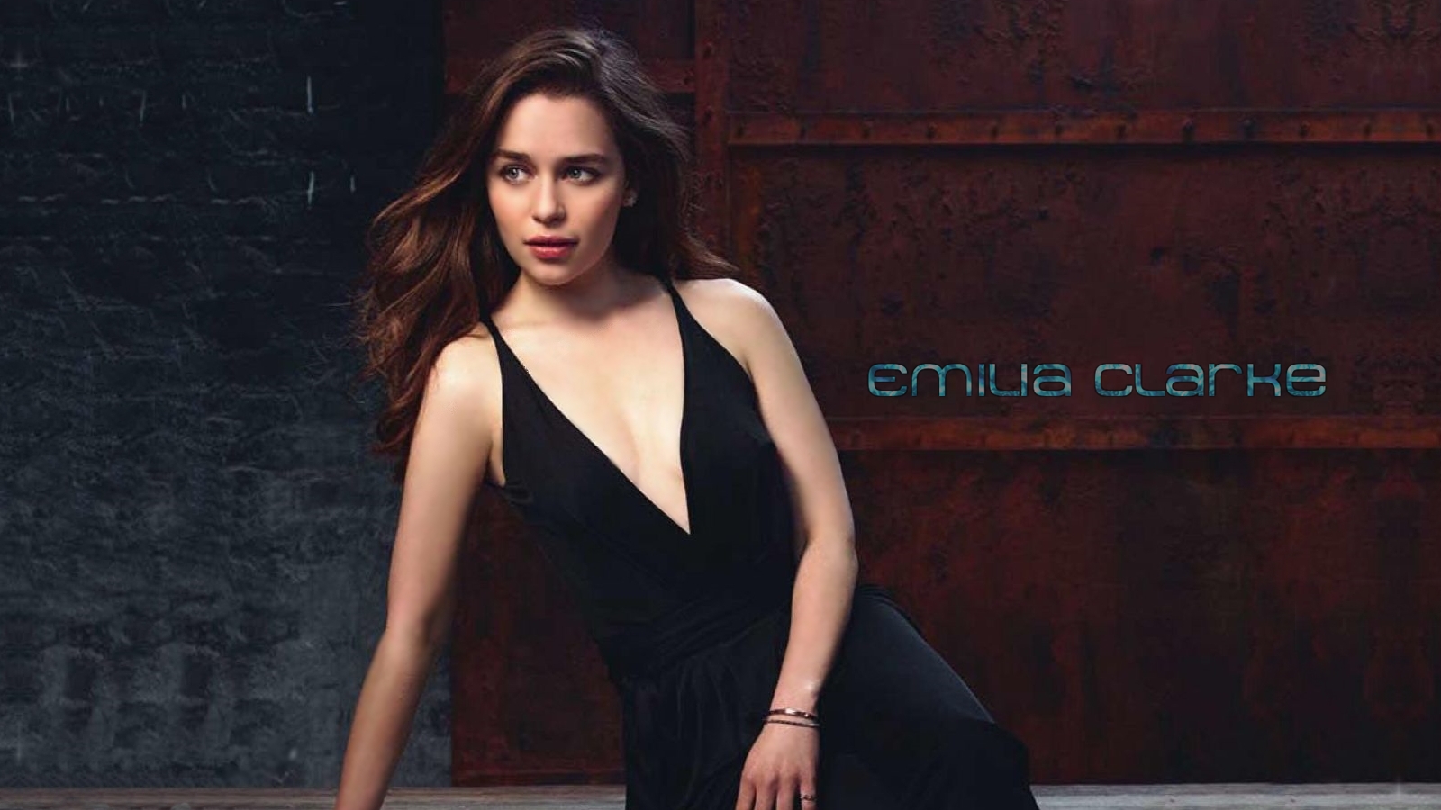 Emilia Clarke Photoshoot - HD Wallpaper 