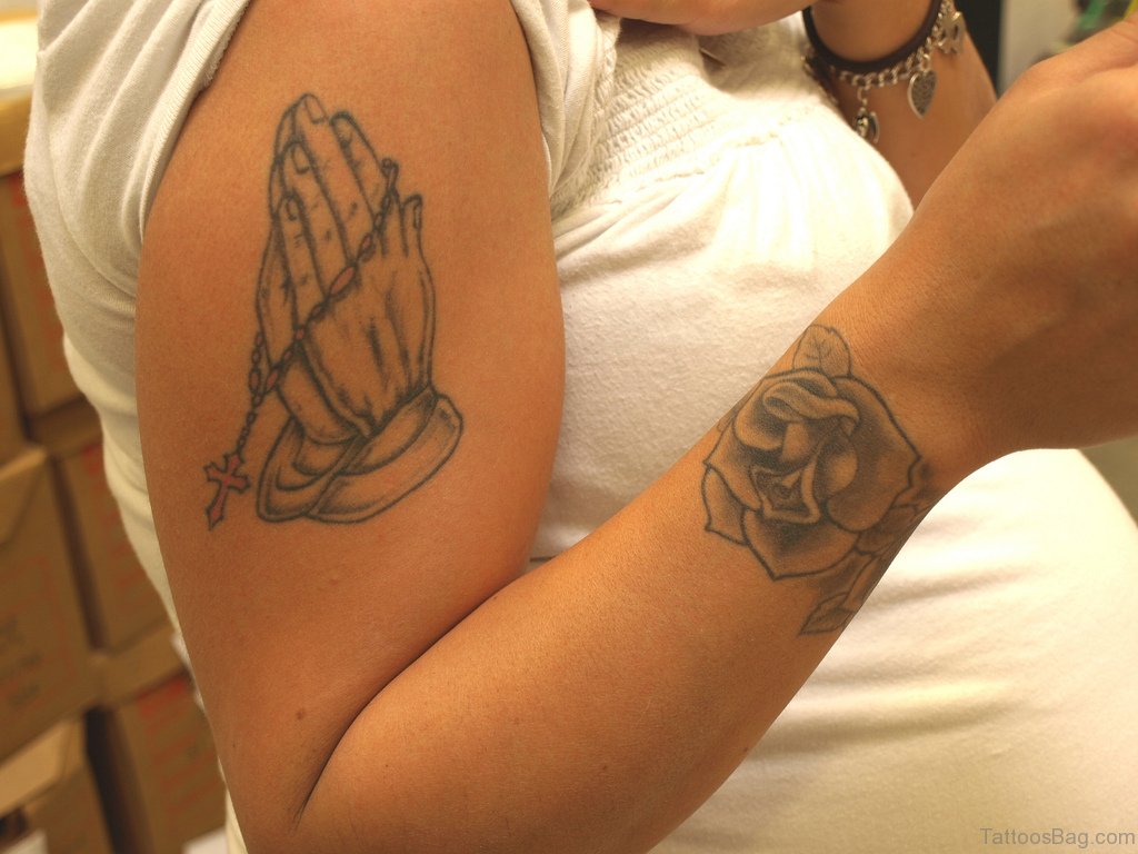 Cute Praying Hands Tattoo - Praying Hands Tattoo - HD Wallpaper 