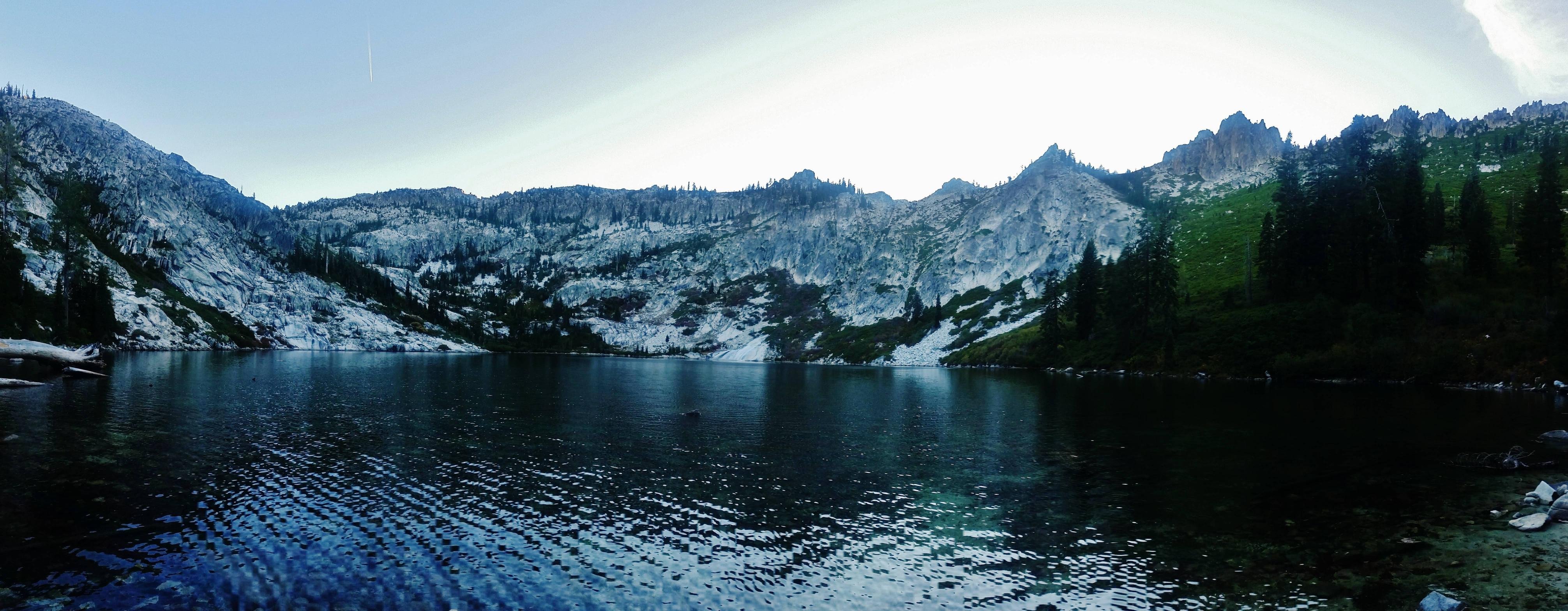 Big Bear Lake In The Trinity Alps Northern California - HD Wallpaper 