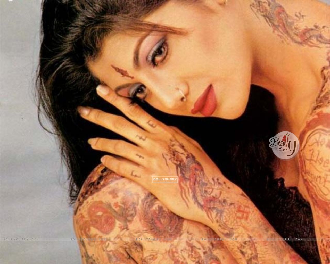 Shilpa Shetty Size - Tattoo - HD Wallpaper 