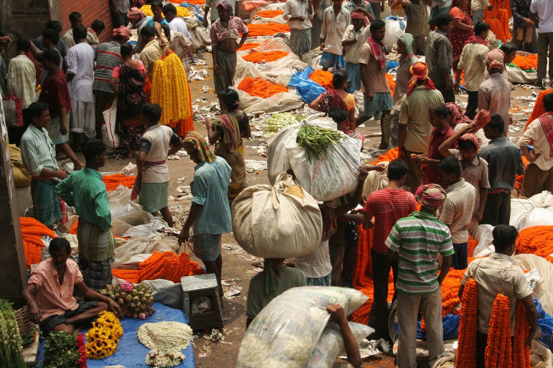 During Day Time Market View In Kolkata Wallpaper In - Lifestyles Of People In India - HD Wallpaper 