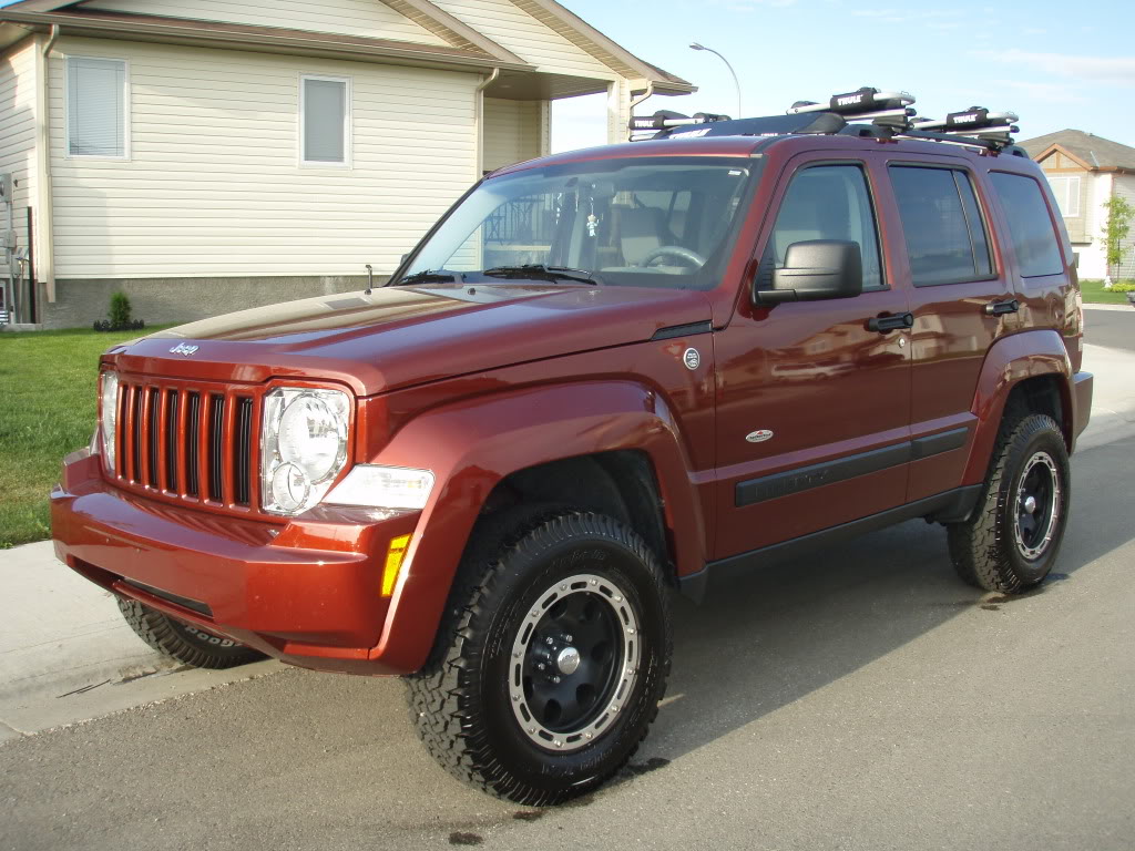 Jeep liberty kk. Jeep Cherokee Liberty KK. Jeep Cherokee KK 2012. Jeep Cherokee KK Offroad. Джип Чероки 4 КК.