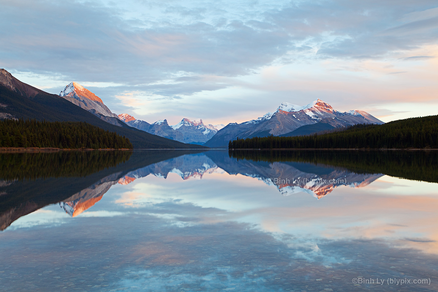 Jasper National Park - Reflection - HD Wallpaper 