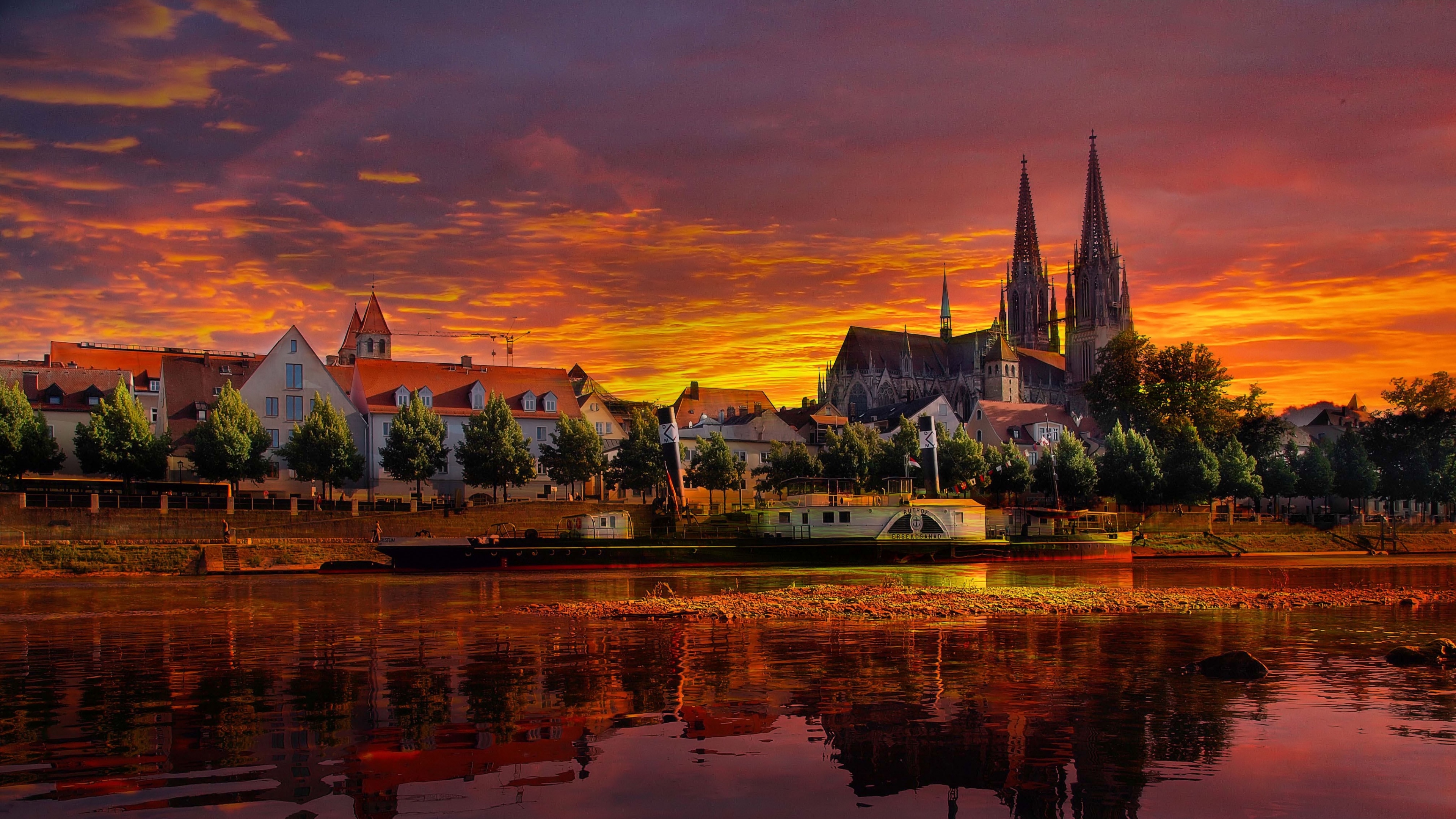 Regensburg Germany - HD Wallpaper 