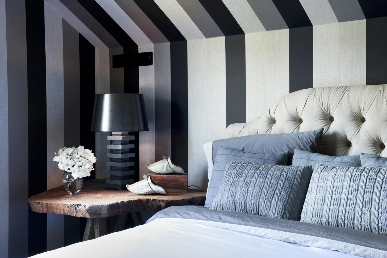 Black And Gray Eclectic Bedroom - Bedroom - HD Wallpaper 