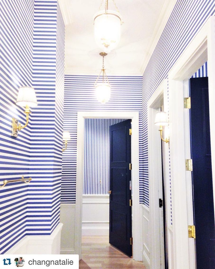 Striped Hallway - HD Wallpaper 