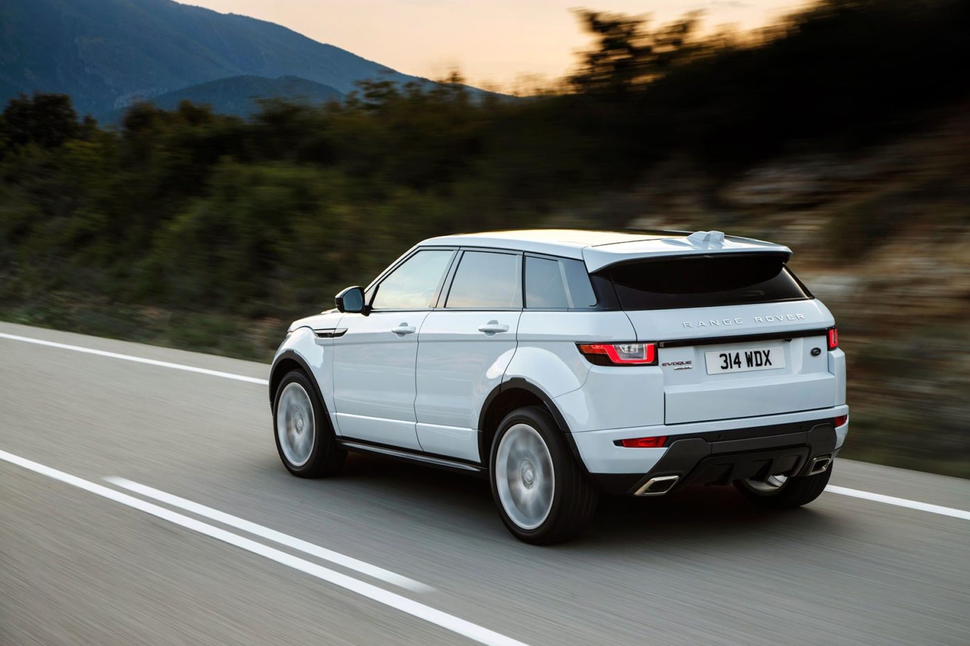 Range Rover Sport 2018 Hd Wallpaper Download