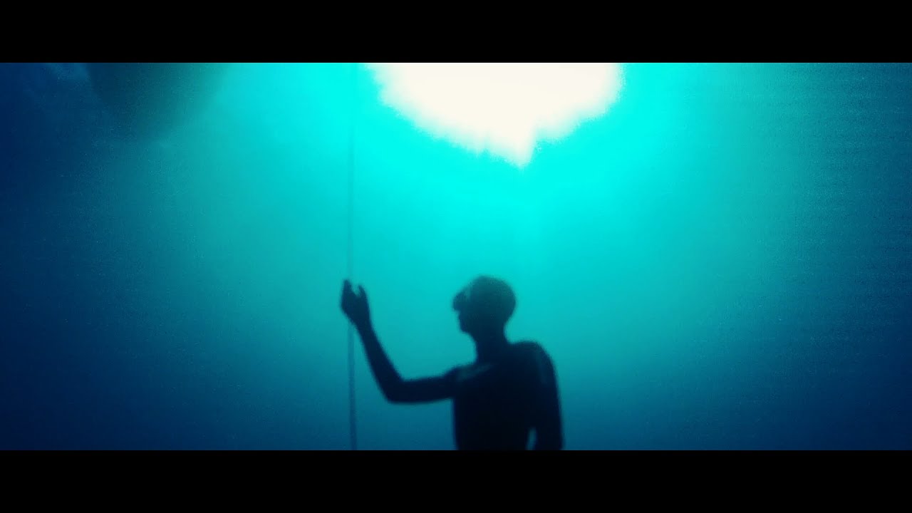Underwater - HD Wallpaper 