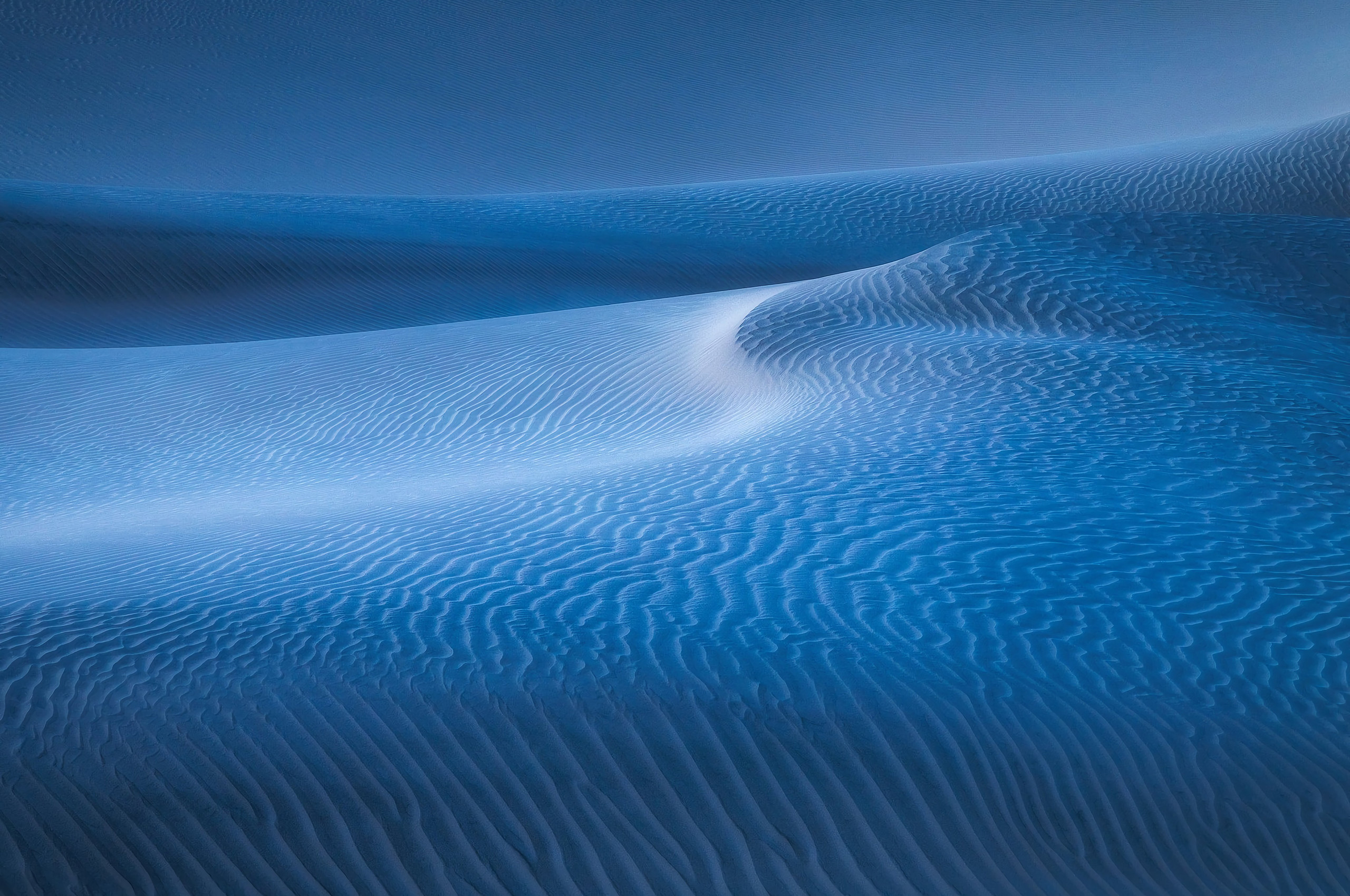 Blue Desert 2560x1700 Wallpaper Teahub Io