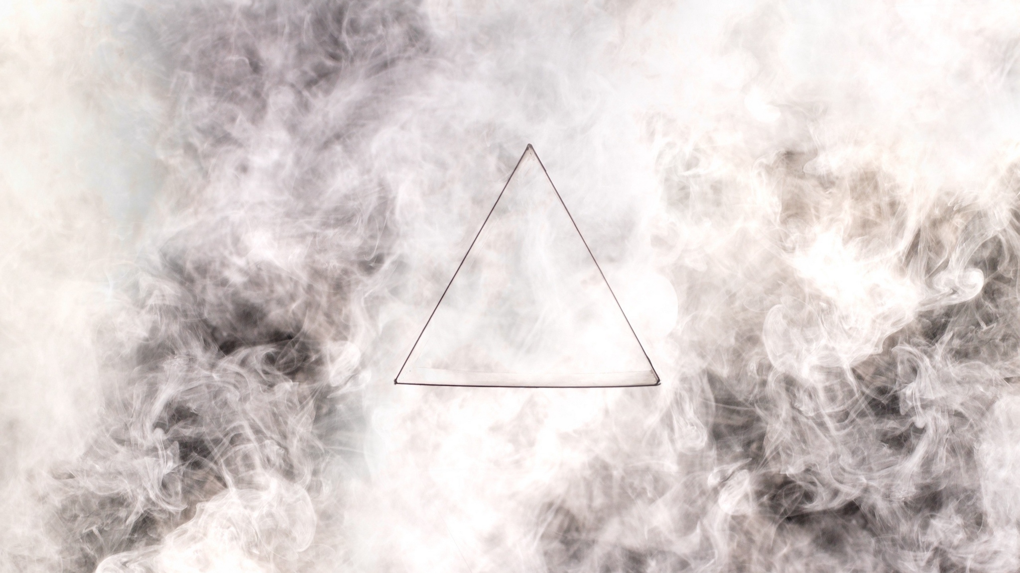 Wallpaper Triangle, Gray, Drawing, Smoke - Backgrounds - HD Wallpaper 