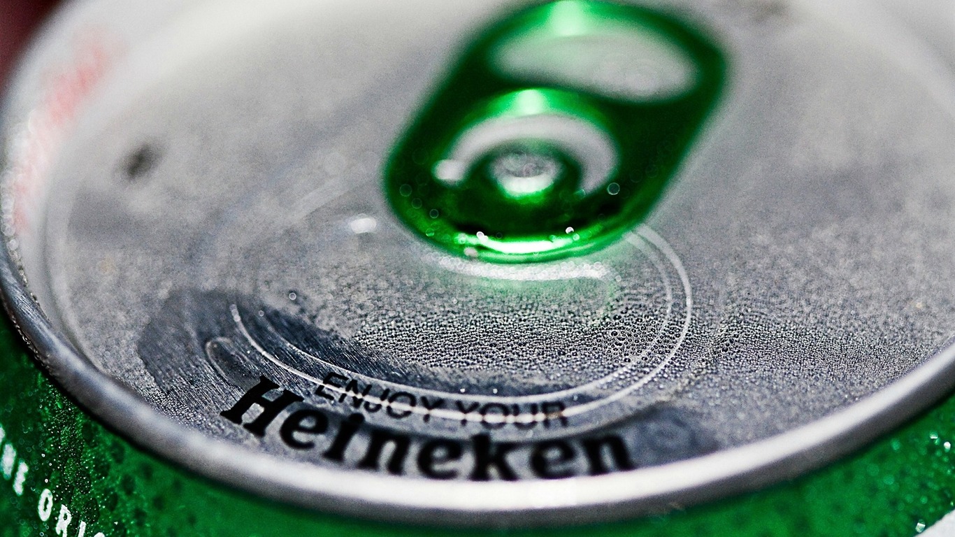 Heineken-advertising Hd Wallpaper2013 - Heineken Hd - HD Wallpaper 