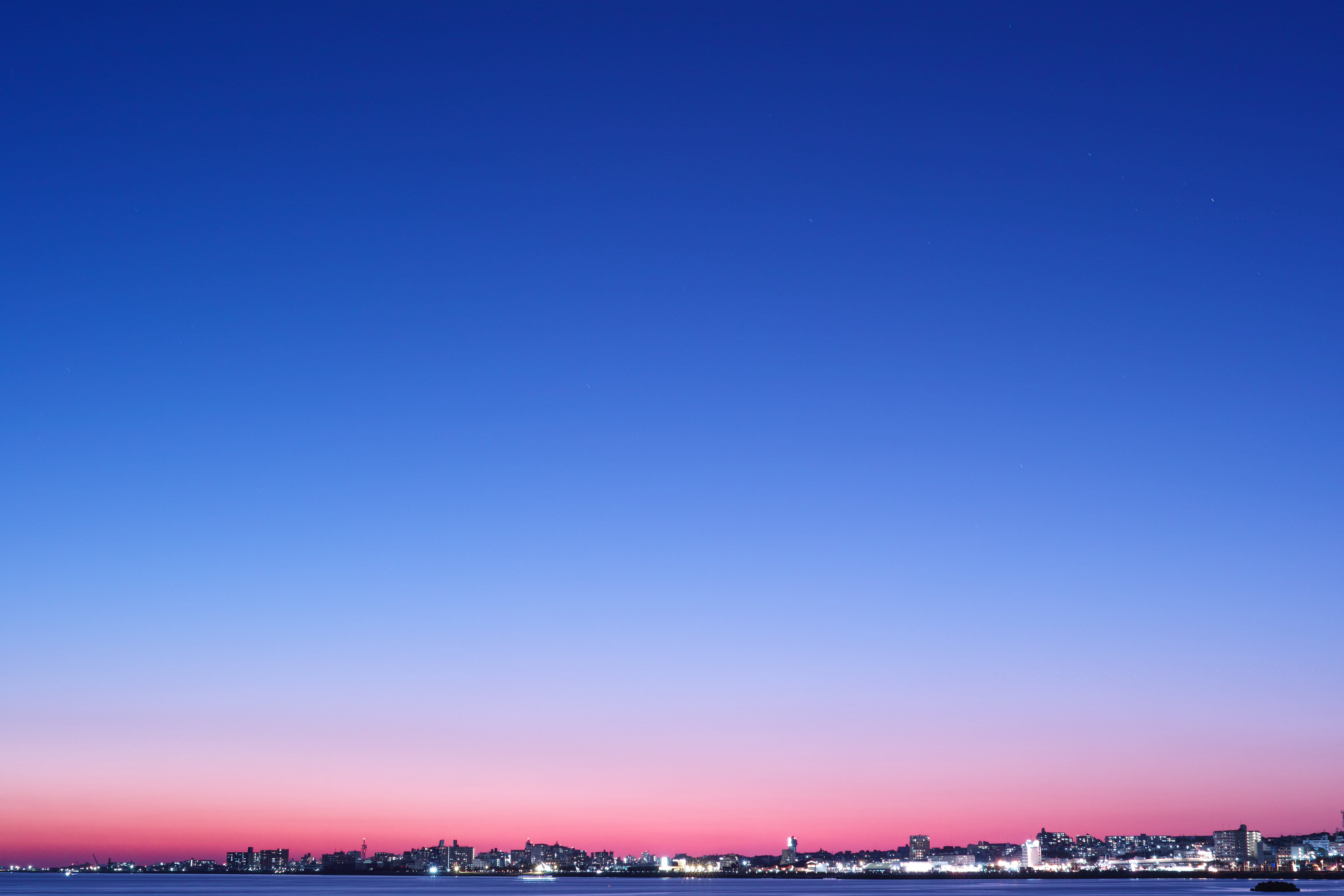 Blue Evening Sky Background - 4704x3136 Wallpaper 
