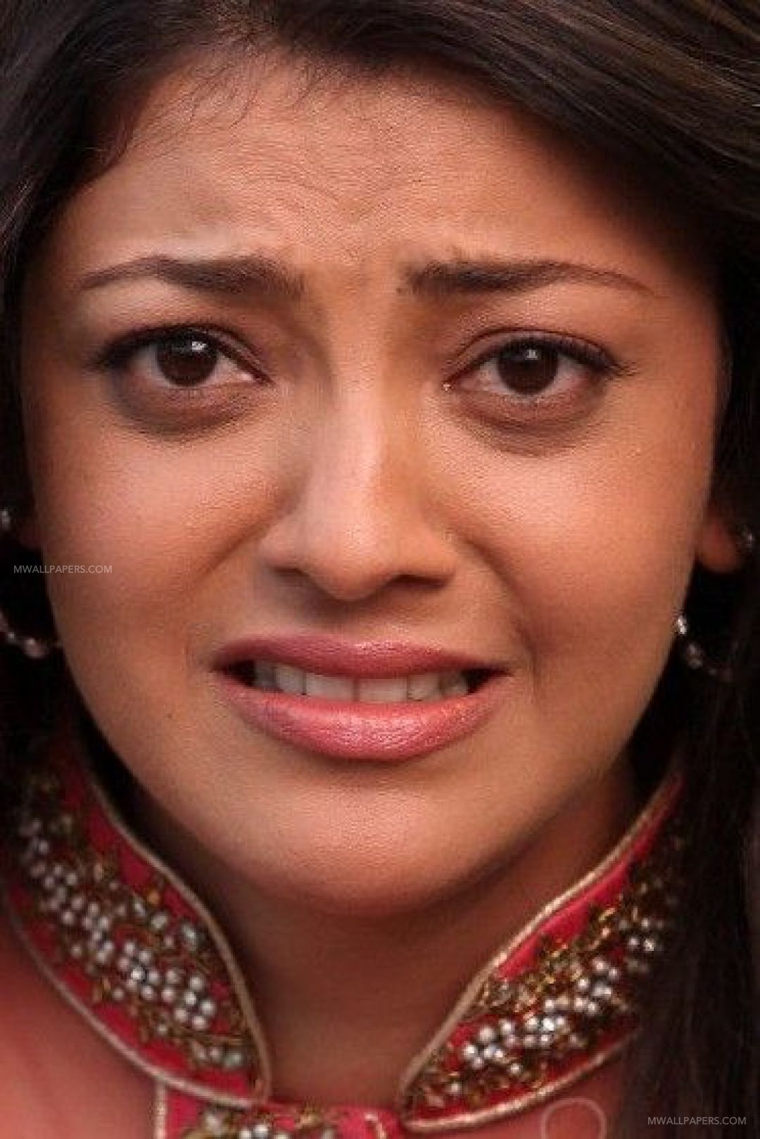 Kajal Agarwal Hot Face Expression Images / Wallpapers - Kajal Aggarwal