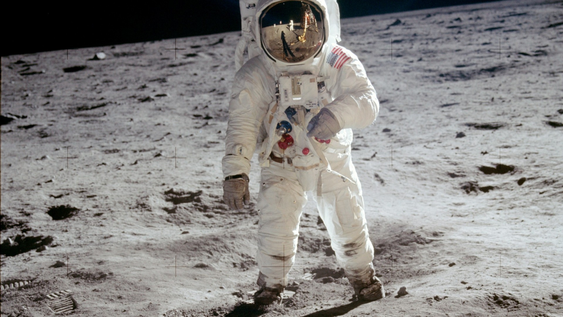 Foto De Astronauta En La Luna - Astronaut Moon - 1920x1080 Wallpaper -  teahub.io