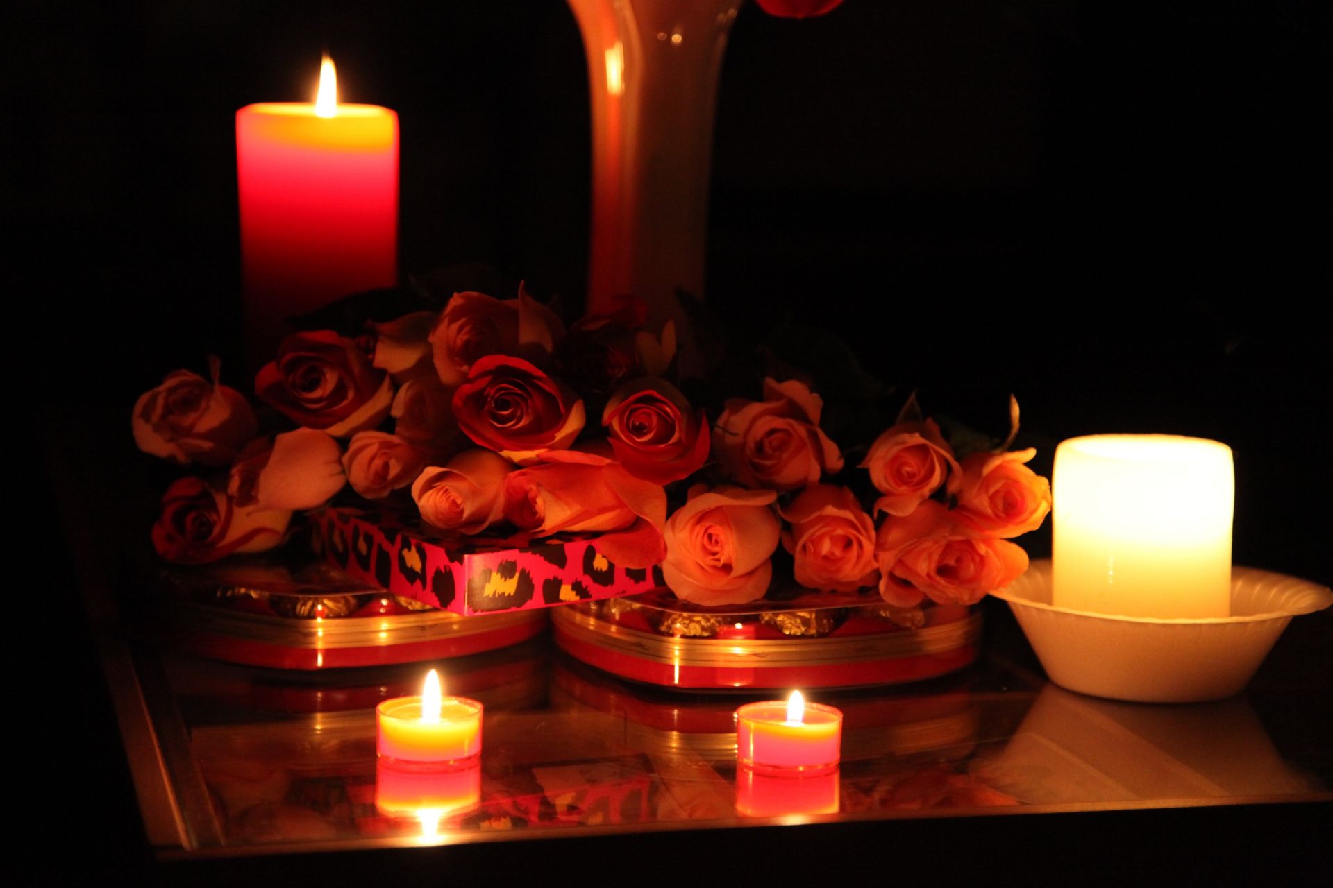 Свечи И Цветы