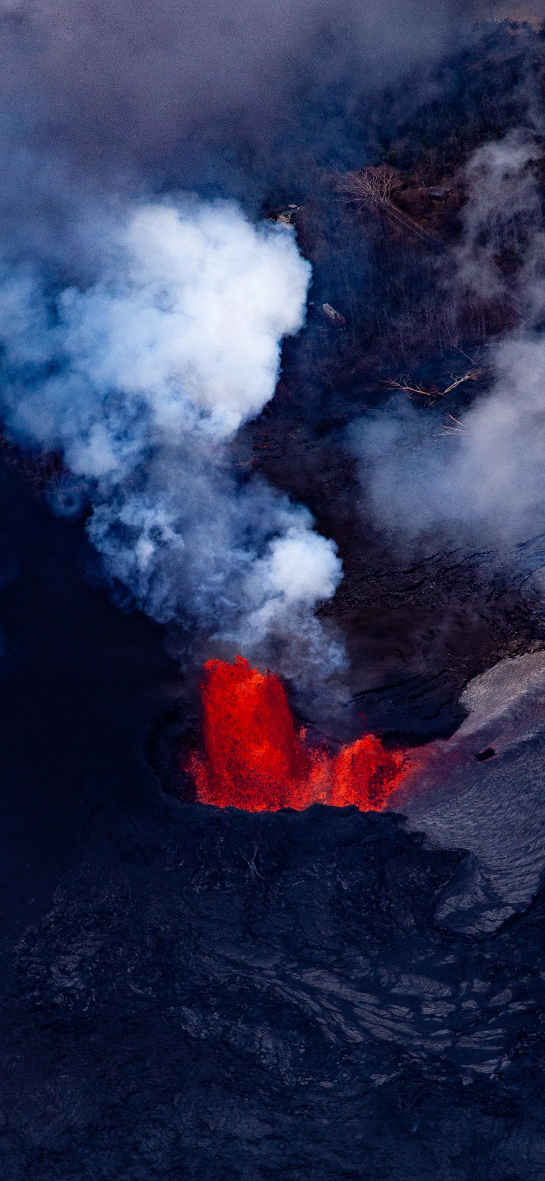 Lava, Smoke, Volcano, Crater, Wallpaper - HD Wallpaper 