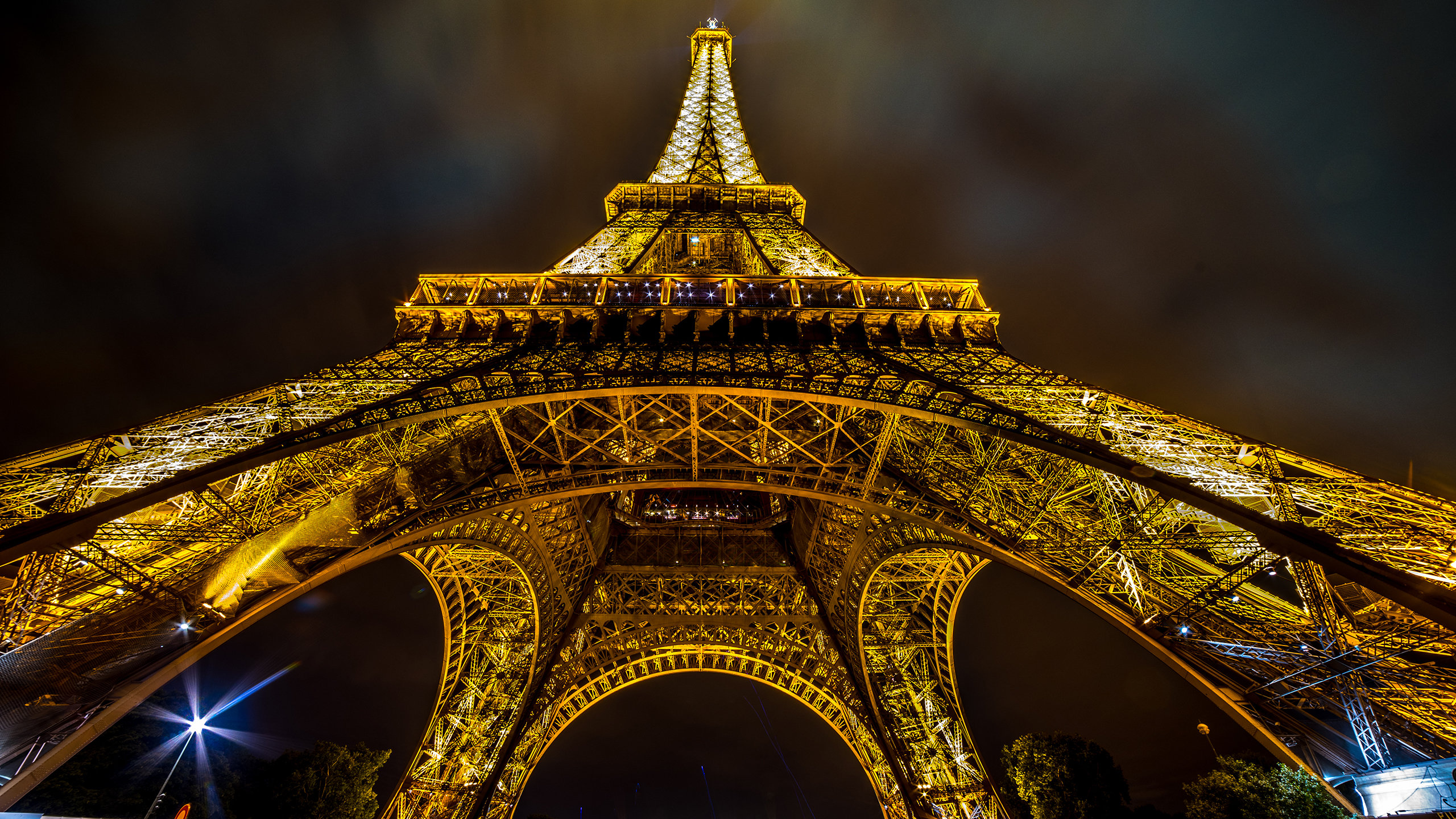 High Resolution Eiffel Tower Hd Wallpaper Id - Eiffel Tower - 2560x1440 ...