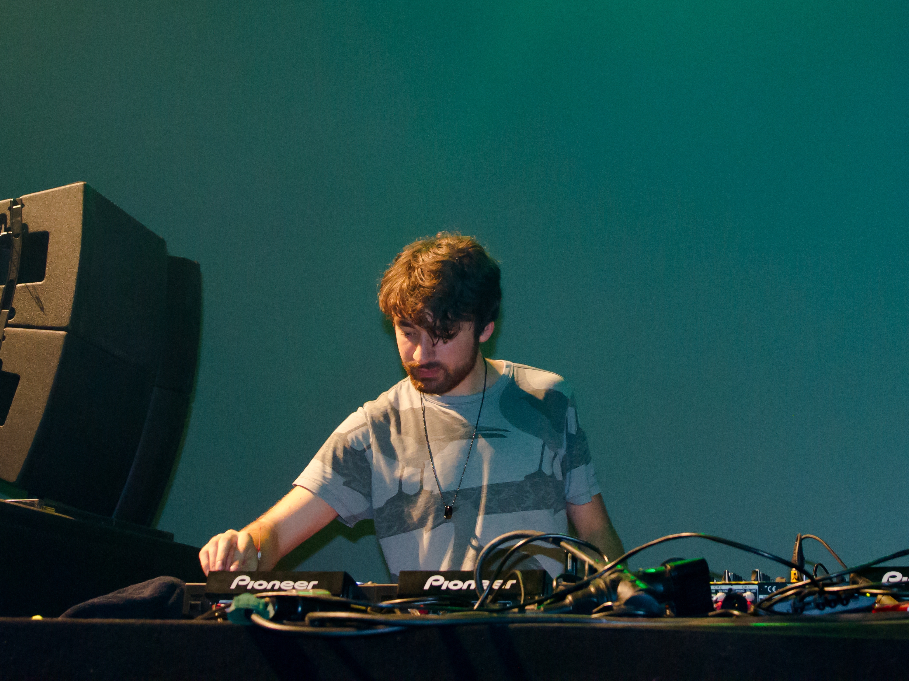 Pictures Of Oliver Heldens - HD Wallpaper 