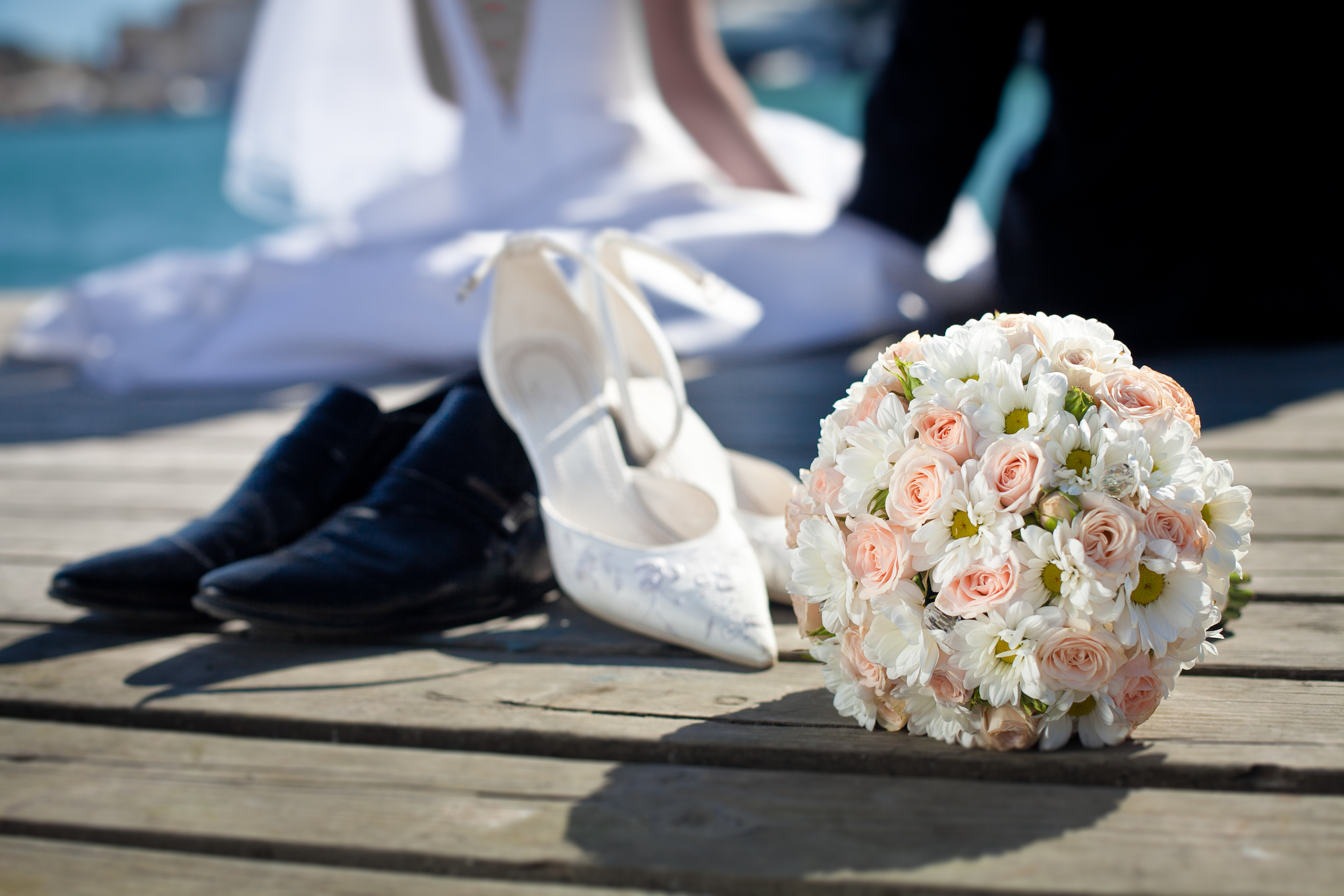 Wedding Bouquet And Shoes - HD Wallpaper 