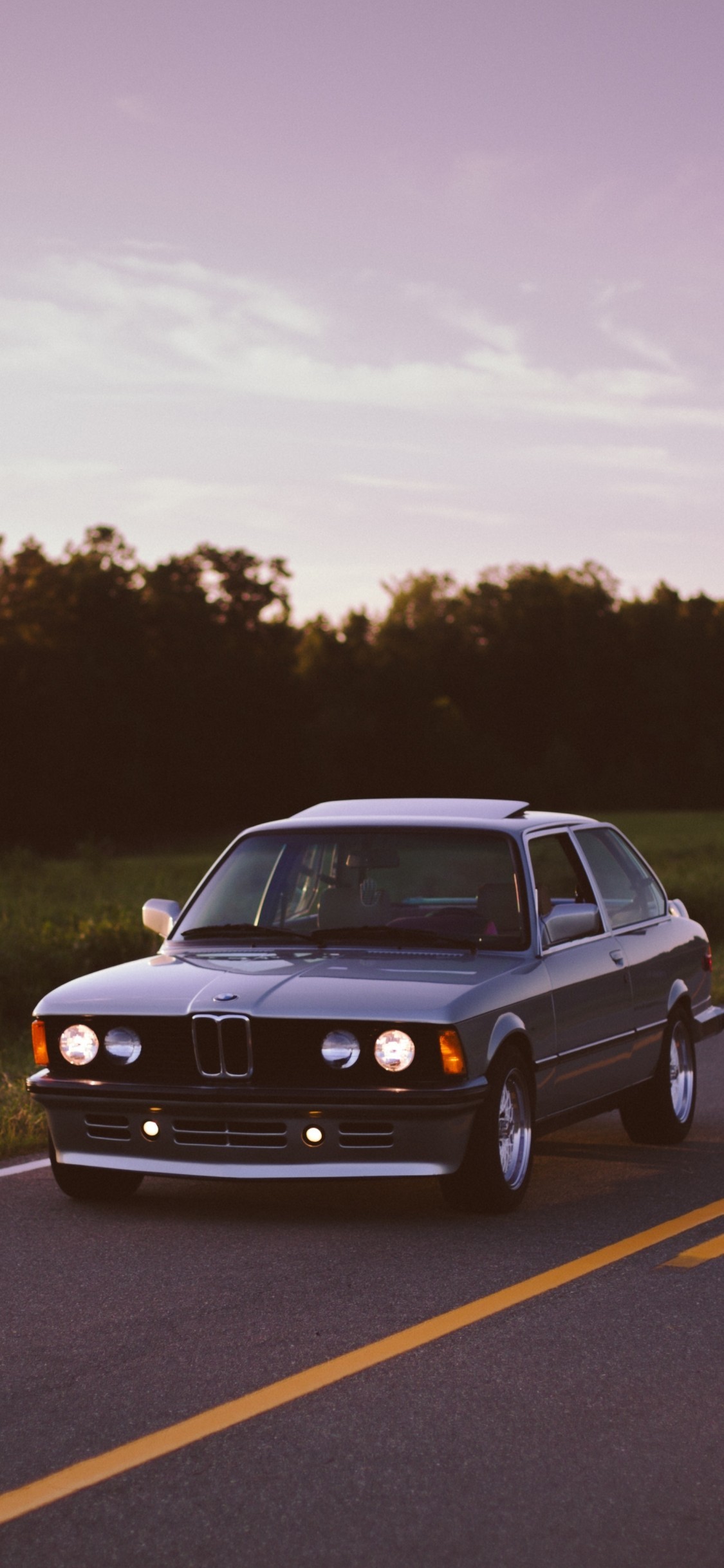 Bmw Old Cars Trees Evening Vintage Bmw Wallpaper Iphone X 1125x2436 Wallpaper Teahub Io