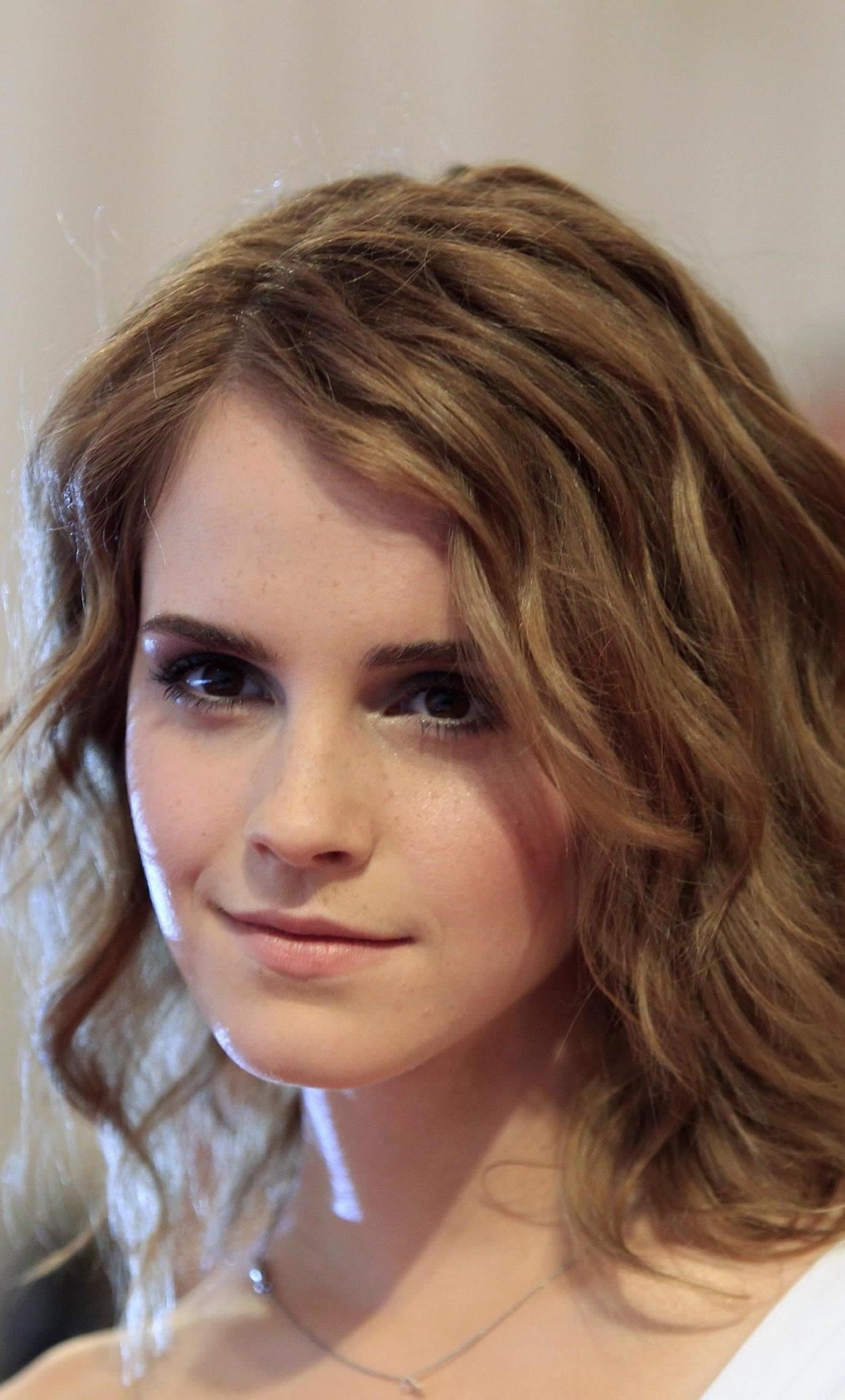 Beautiful Wallpaper Emma Watson - HD Wallpaper 