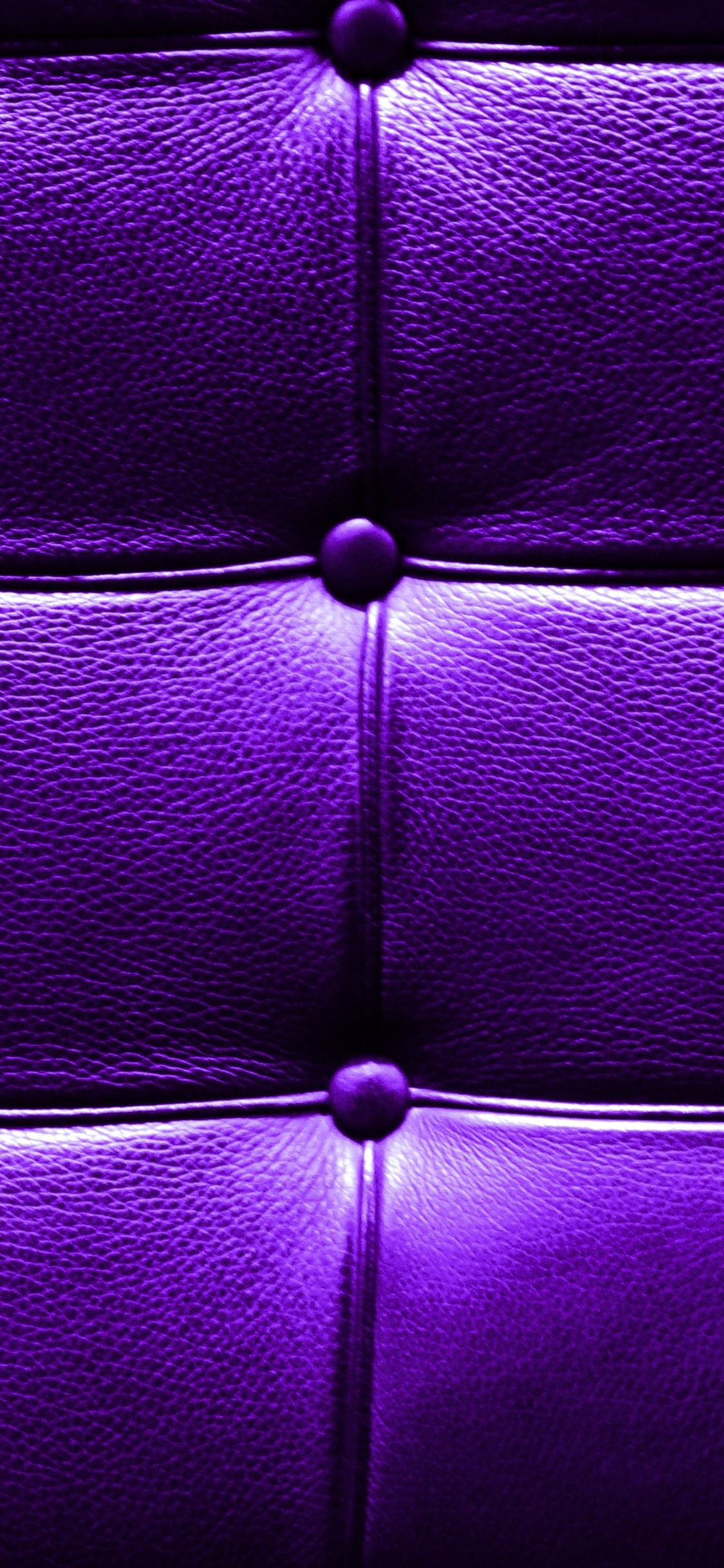 Iphone Wallpaper Purple Leather Texture - Однотонный Темные Обои Обои На Айфон Фиолетовый - HD Wallpaper 