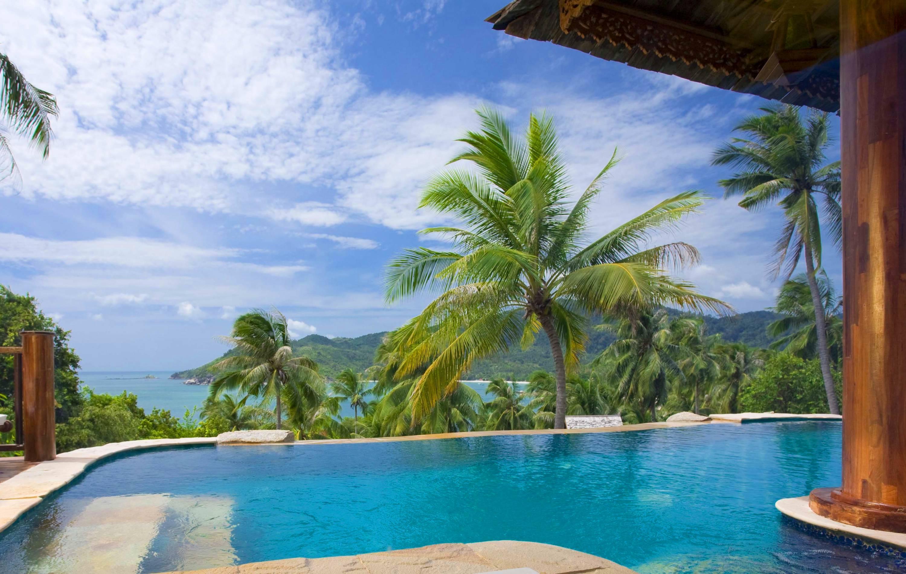 Dream Pool In The Hills - Santhiya Koh Phangan Resort & Spa Sea View Pool - HD Wallpaper 