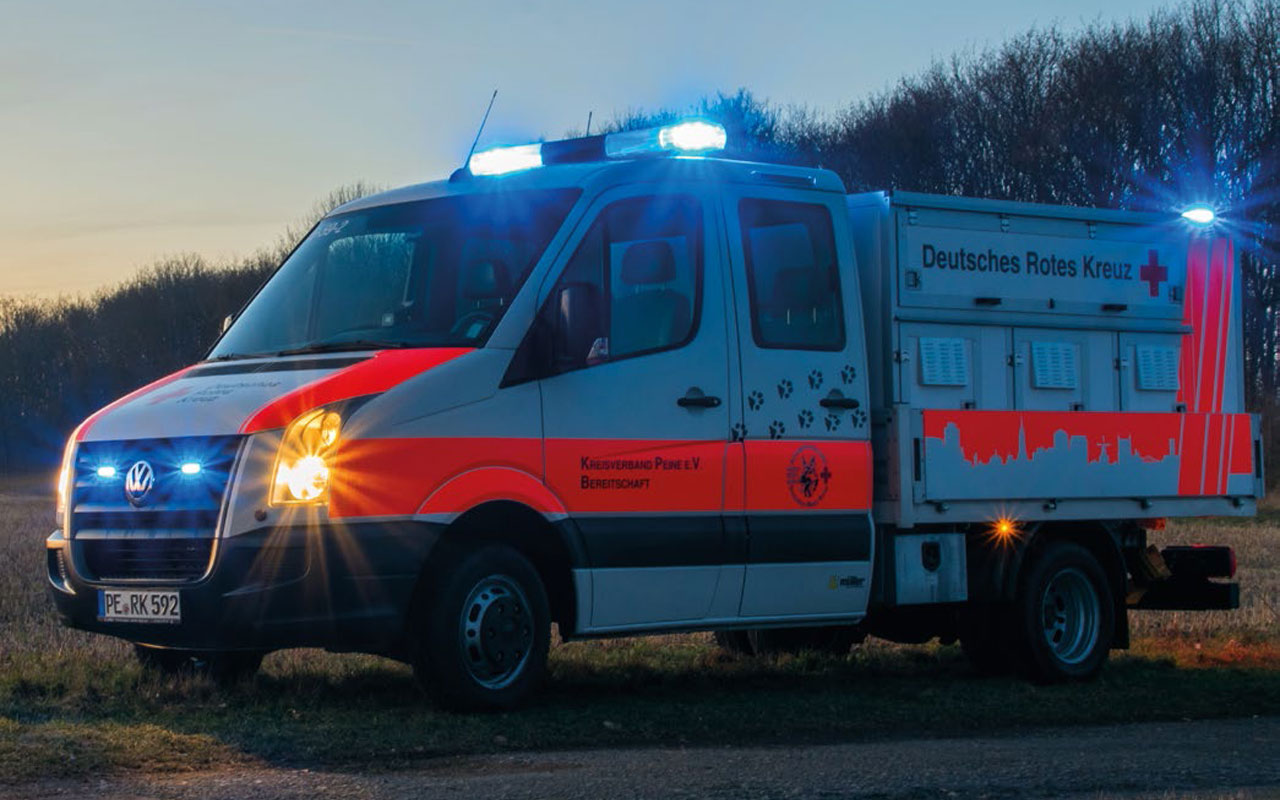 Ambulance - HD Wallpaper 