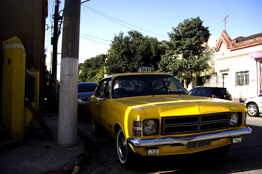 Car, Yellow, Carro, Amarelo, City, Mode Of Transportation, - HD Wallpaper 