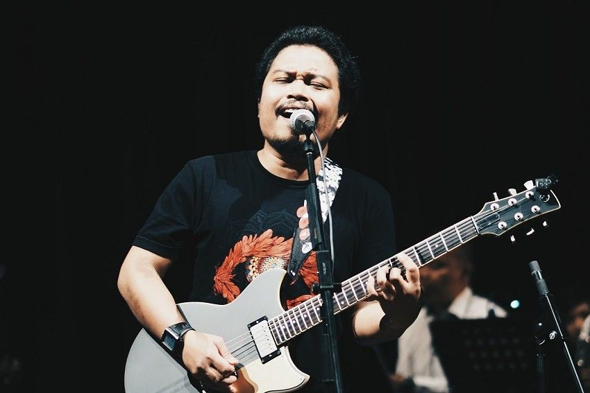 5 Alasan Kamu Harus Suka Payung Teduh - Rock Concert - HD Wallpaper 
