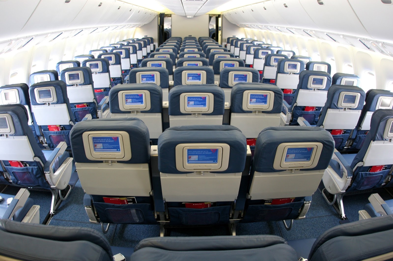 Boeing 767 400er Economy Class Boeing 767 400er Economy Boeing 767 300 Delta Airlines 1600x1066 Wallpaper Teahub Io