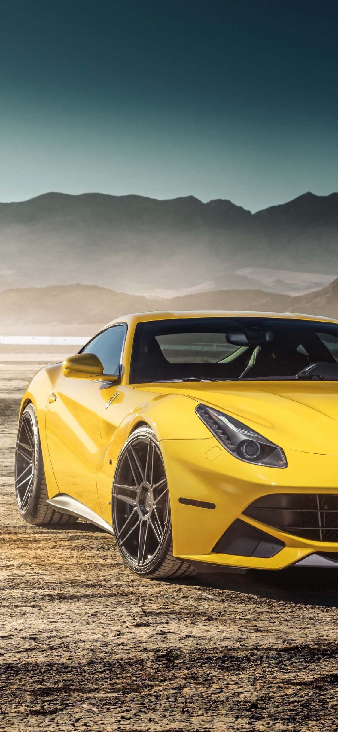 Luxurious, Sports Car, Ferrari F12berlinetta, Wallpaper - Iphone X