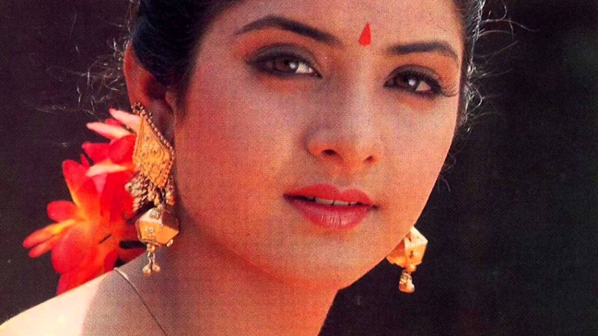 Divya bharti hd wallpapers 7wallpapers.net