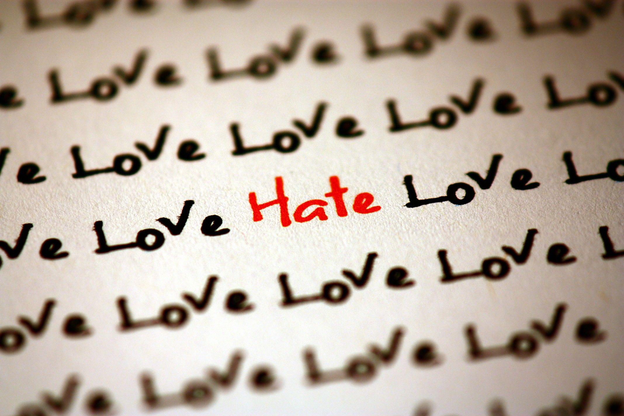 Love Love Love Hate 2136x1424 Wallpaper Teahub Io