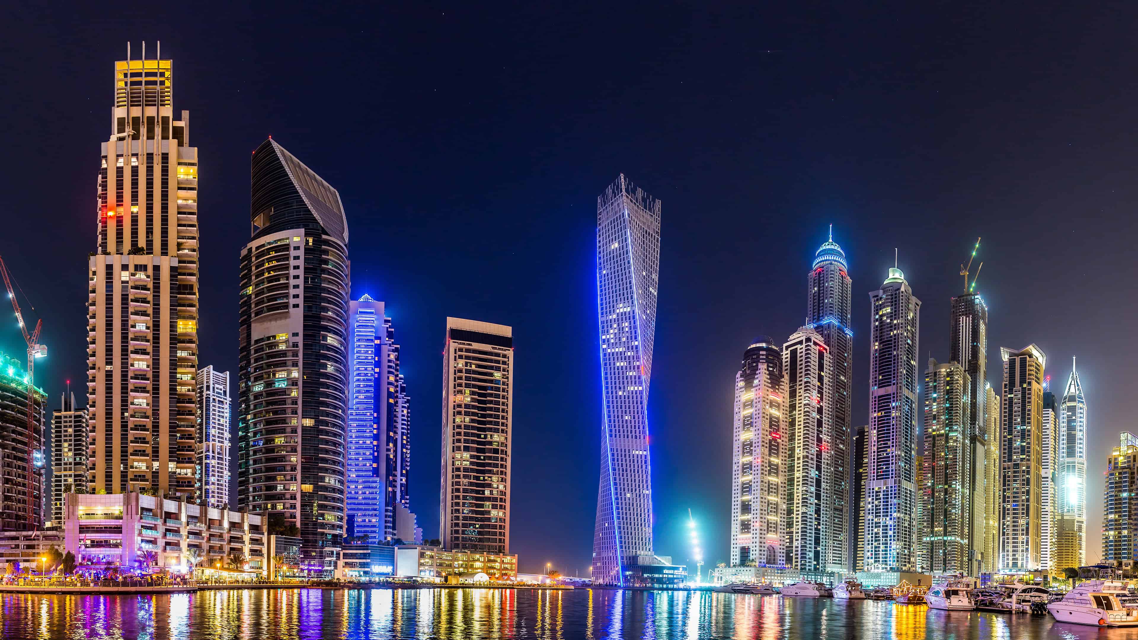 dubai-skyline-at-night-uhd-4k-wallpaper-blue-water-dubai-night