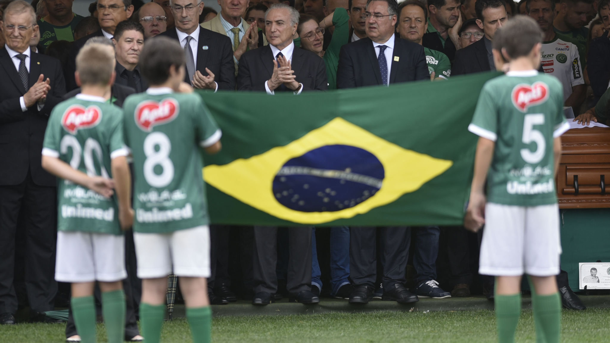 Brazil S President Michel Temer Attends The Funeral - Psv Chapecoense - HD Wallpaper 